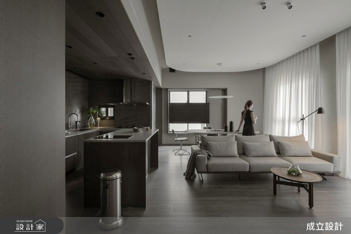 以灰階為語彙，在高雄仁武62坪現...