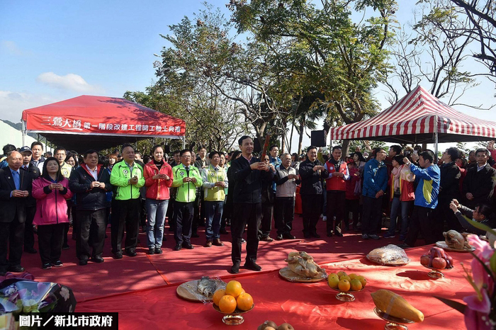 三鶯發展車流大　三鶯大橋改建 