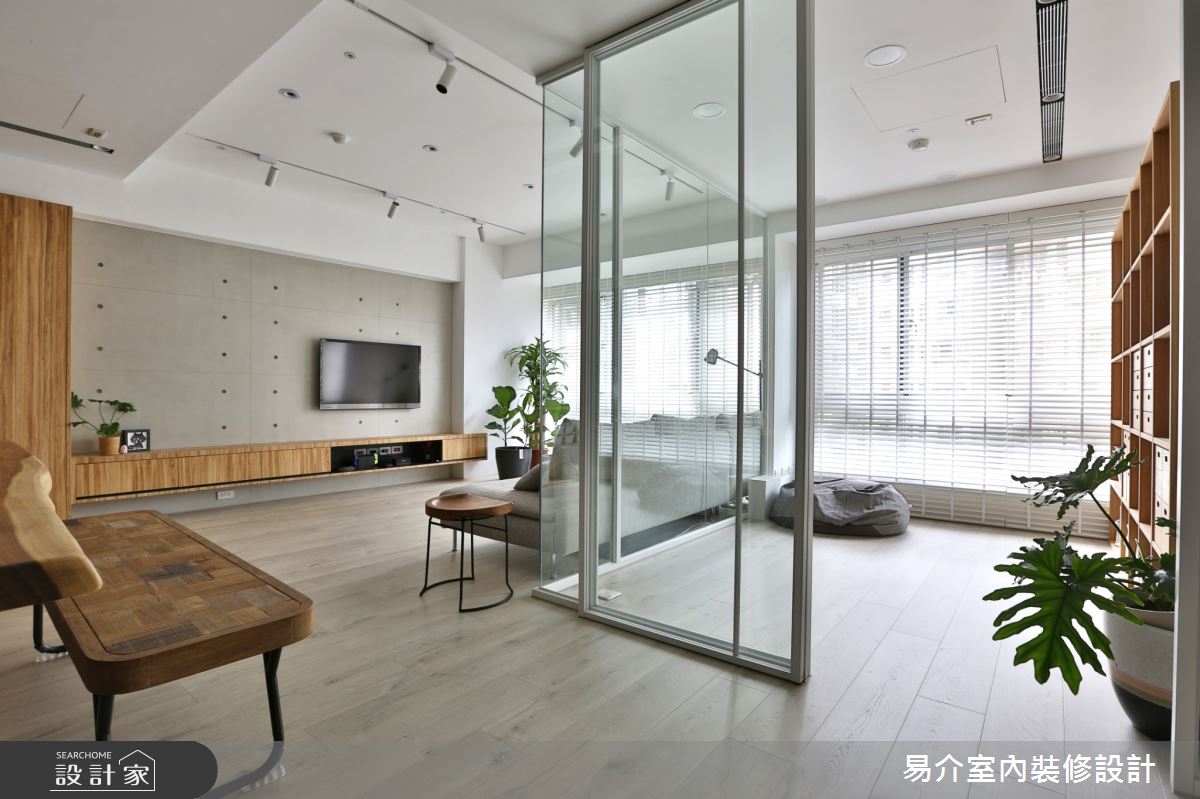 四房兩廳的高CP值裝修提案!以彈性隔間、白板牆與海量收納，打造溫馨全齡...