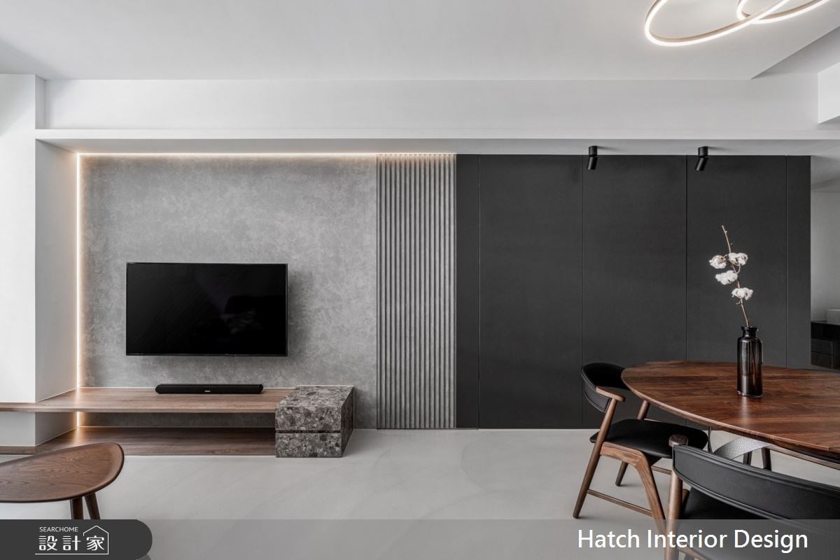 延續對老屋的美好記憶！16.5坪沈穩灰階小宅，完美平衡神桌的傳統色彩