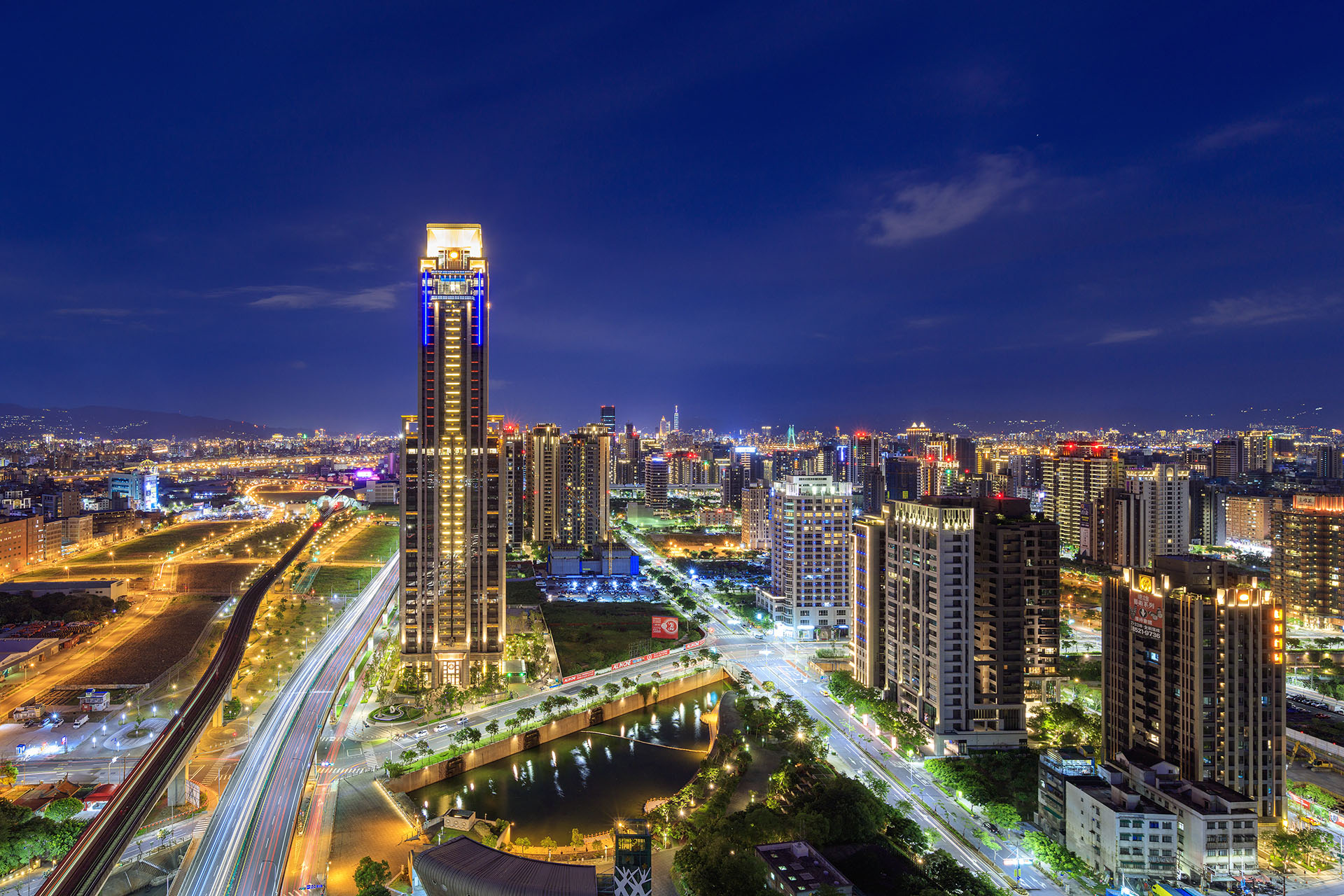 近千企業主競逐不到50戶超豪宅 副都新超豪宅