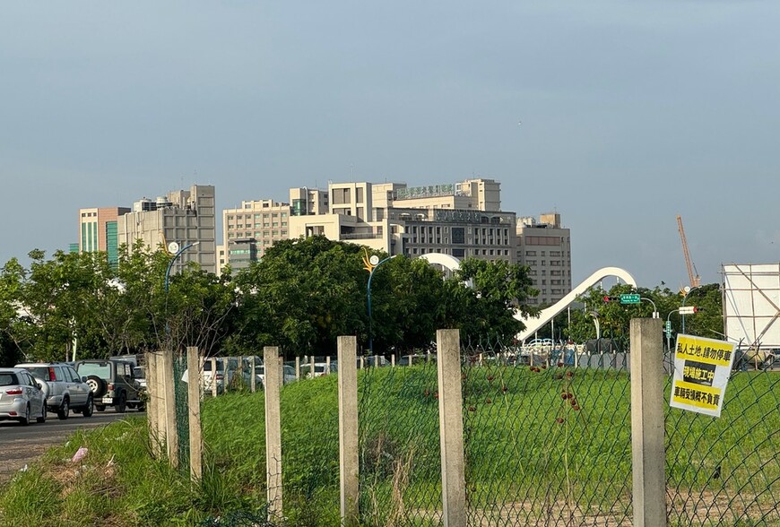 不是讓利，是被逼交成績單：銀行授信緊箍咒下，建商為何選擇破壞行情？ ...