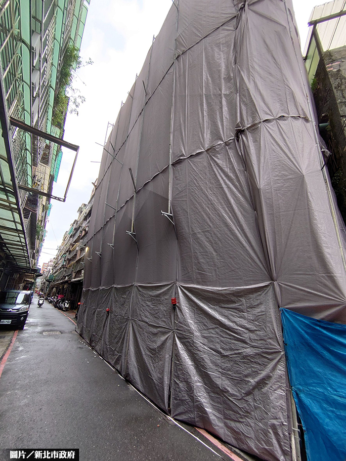 新北三重違建影響公安 強制拆除