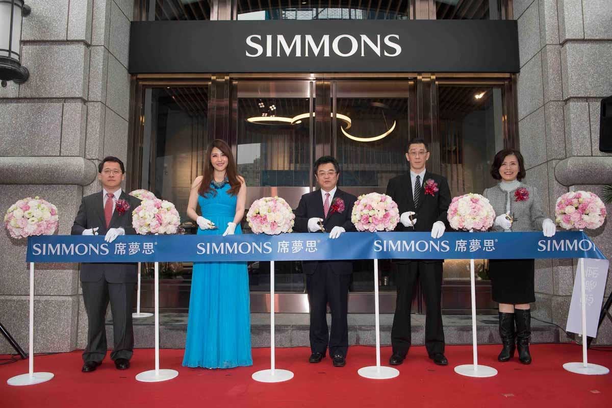 揭祕時尚教主穆熙妍工作備戰最強後盾  一張好床支撐你一整天的壓力