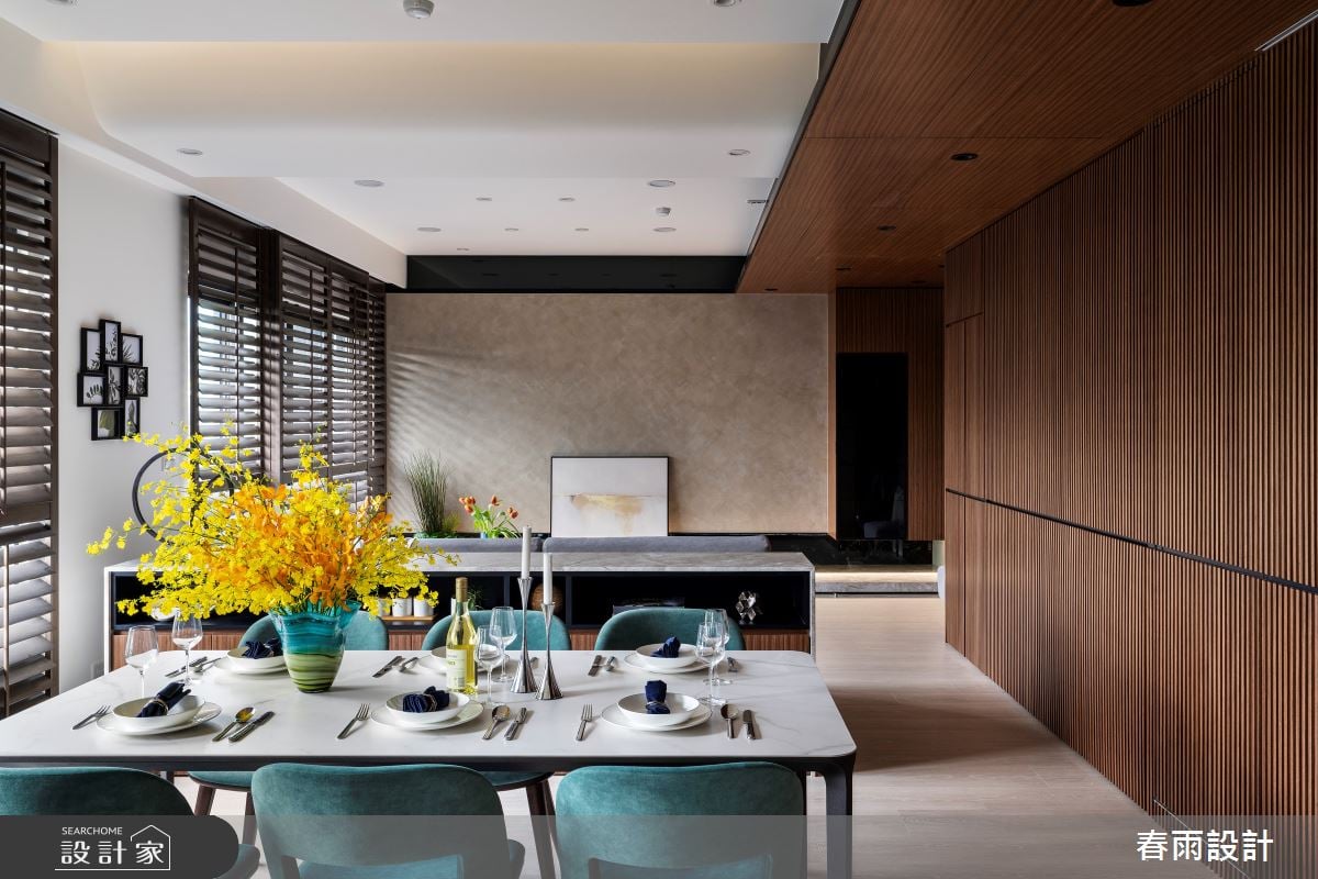 寧靜木質調的日式現代風！打造開闔自如的多功能房外，更讓海量收納與門...