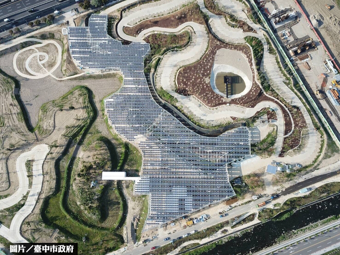 台中水湳中央公園 設大型太陽能裝置