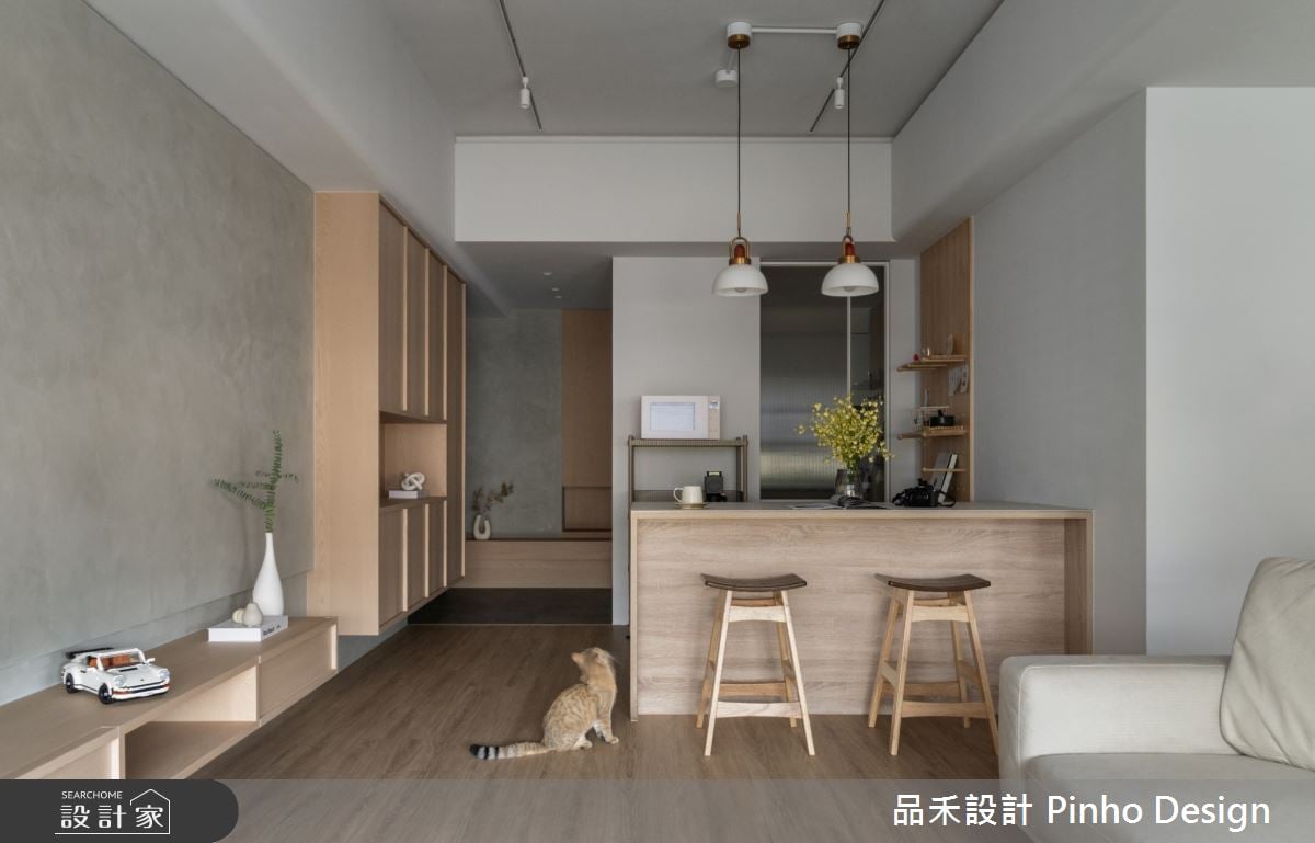 一人一貓入住擁有柔和光感的38坪侘寂宅，單身生活也能如此有溫度！