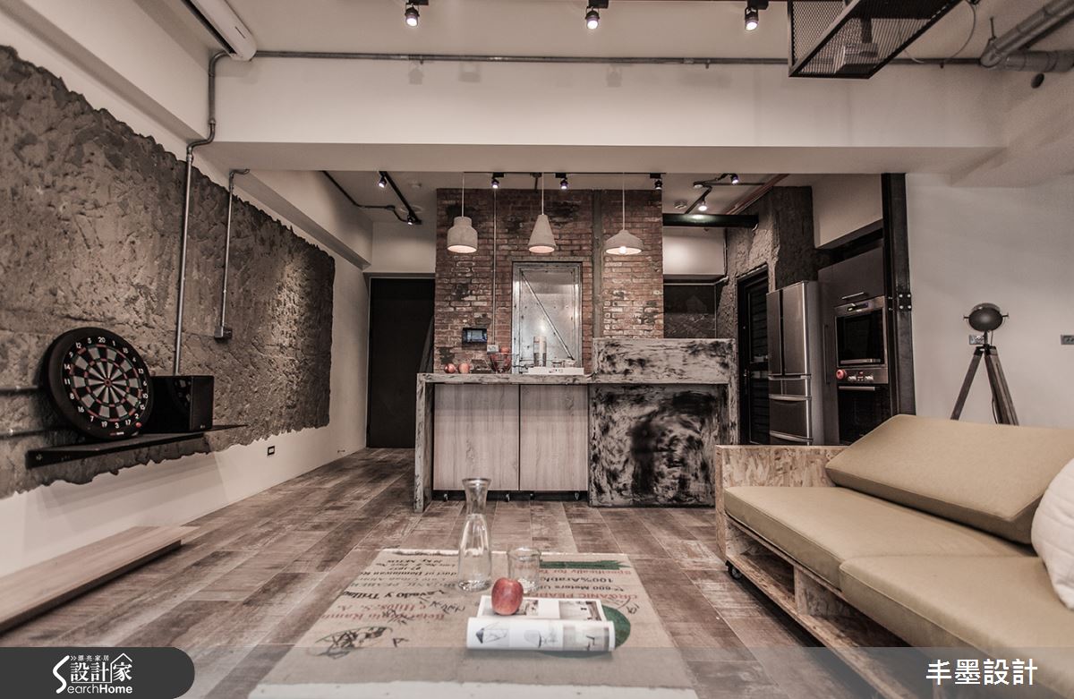 揪朋友回家玩！ 好客主人的 23 坪工業風愛貓日記