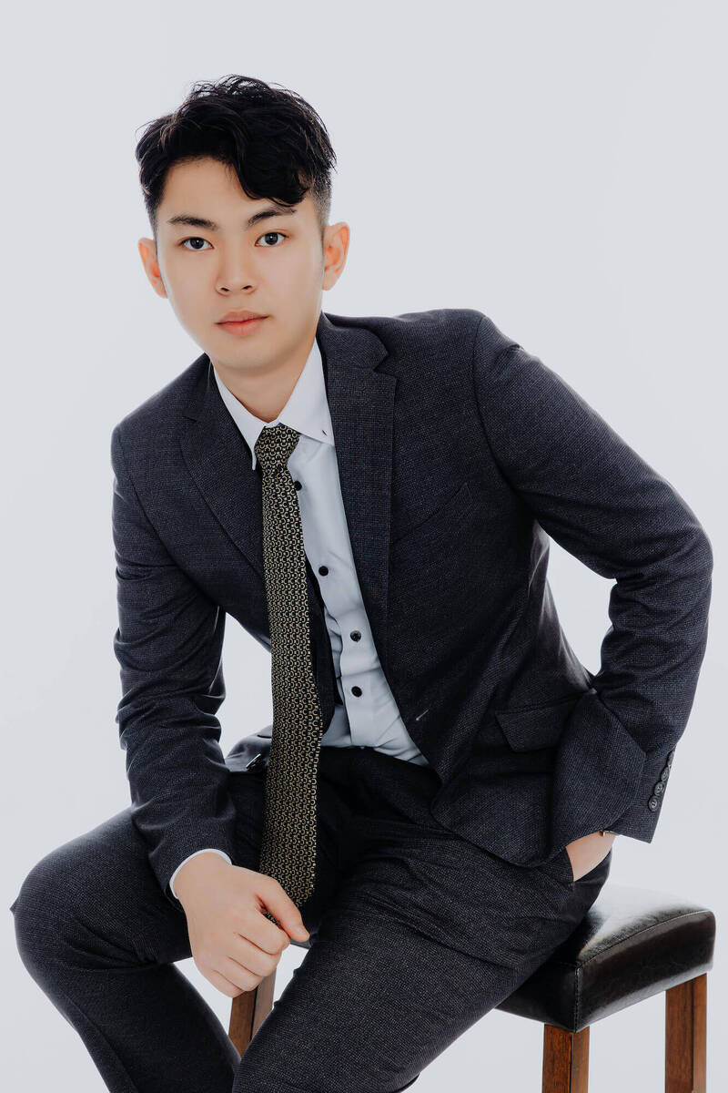 21世紀型男店東呂孟峻畢業即創業 鼓勵新鮮人『勇於突破』（圖片來源_21世紀不動產）