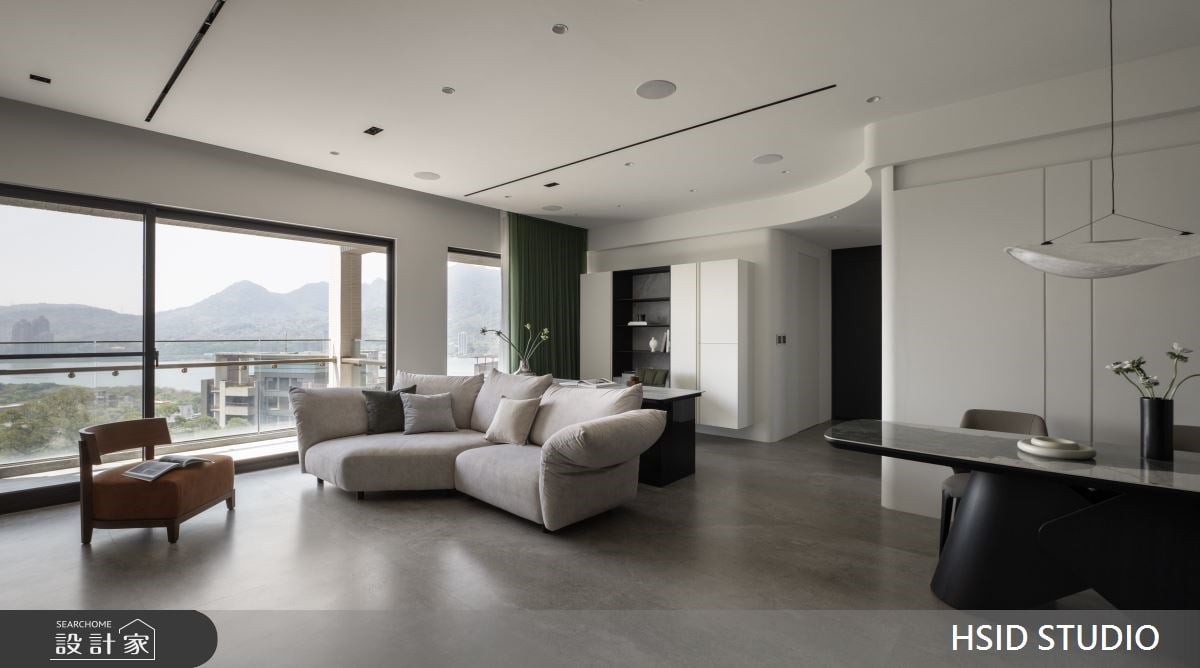 不褪色的極簡迎來奢華氣場！29坪廣角式景觀宅，以黑白灰建構五星飯店感