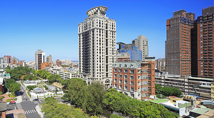 護城河第一排  百坪傳世大苑