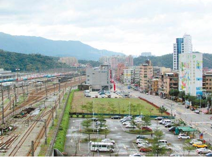 跟著政府建設走=房市萬靈丹？