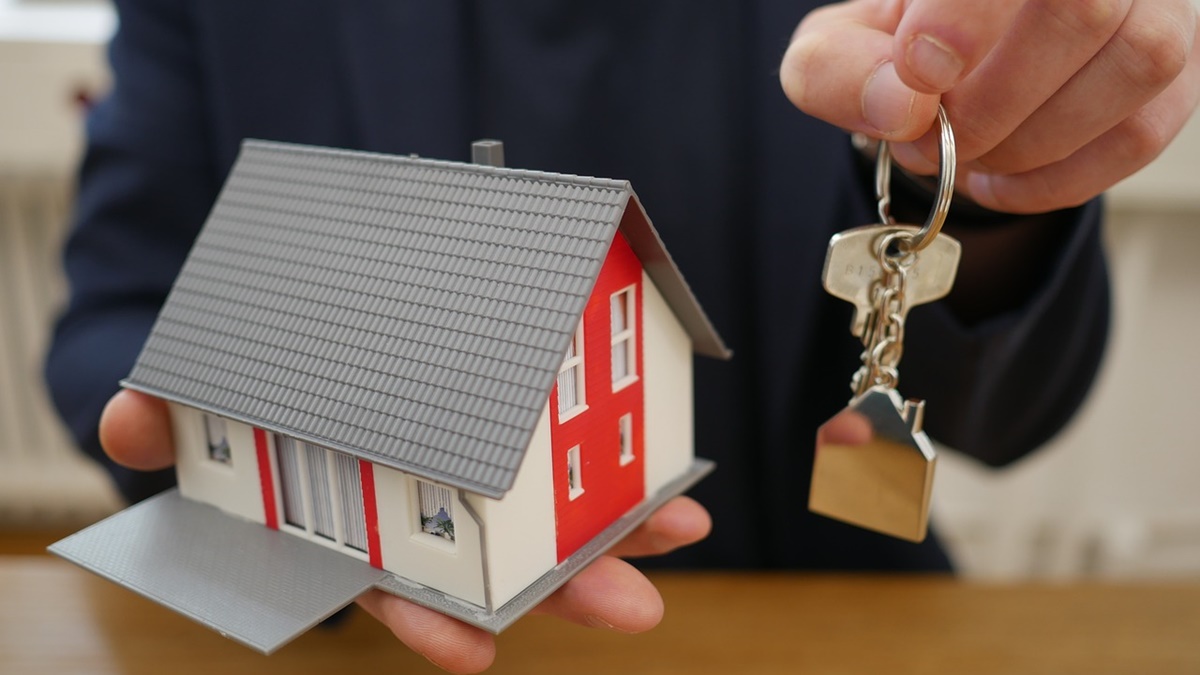 36K男「零後援」買600萬房還給孝親費！網讚太勵志