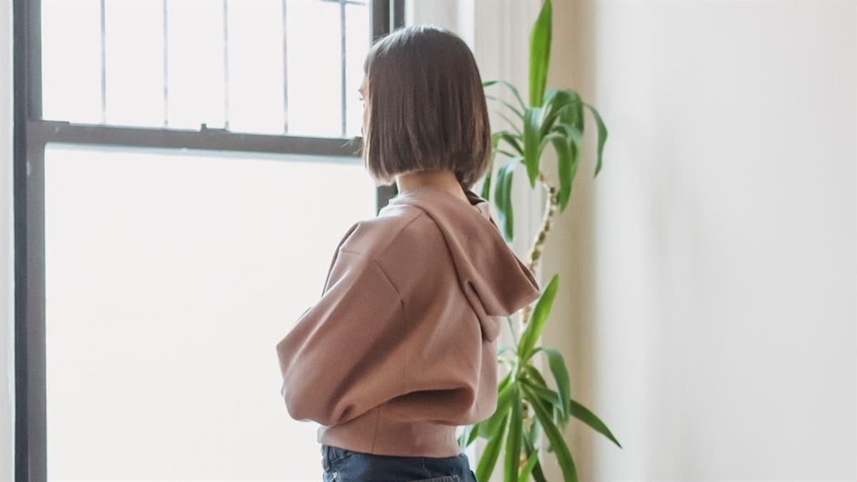 聽蓋房工人說「選後會跌」婆婆急喊晚點買 過來人：肯定後悔