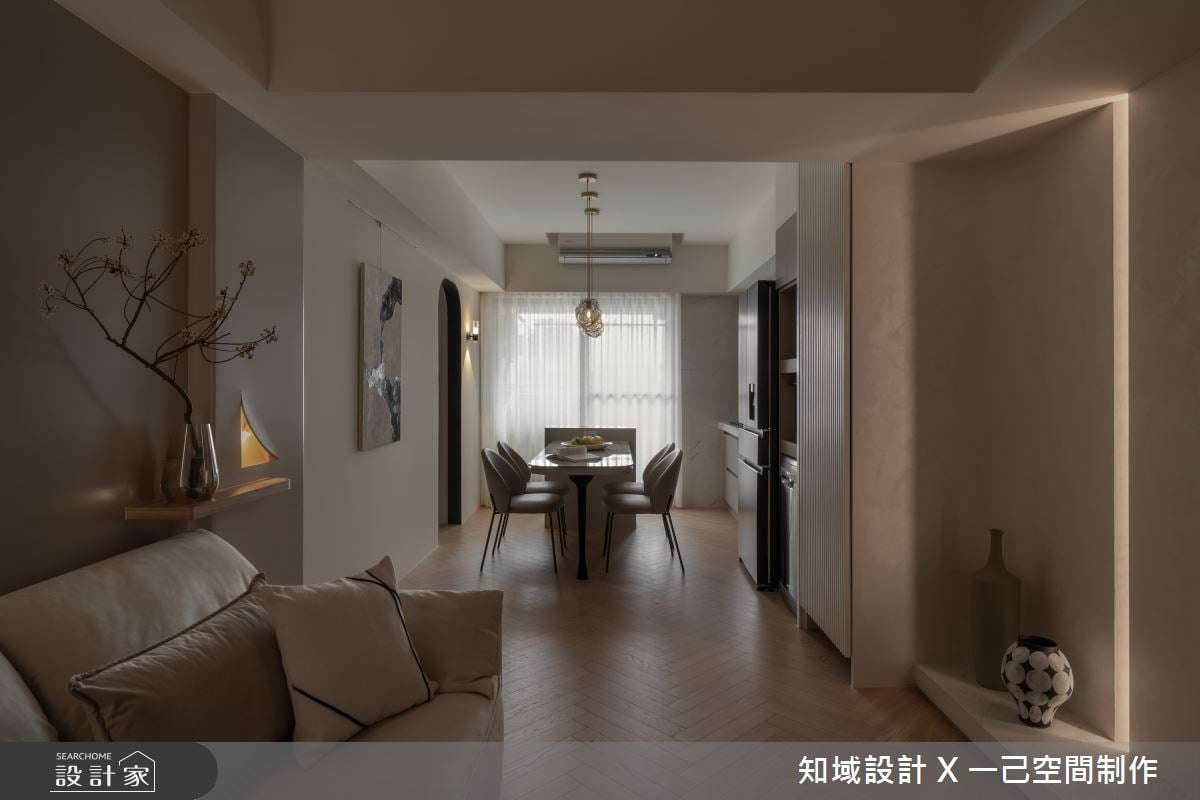 探尋心靈靜謐之境！寧靜低彩度的混搭宅，沉浸在微光交融的療癒時刻！