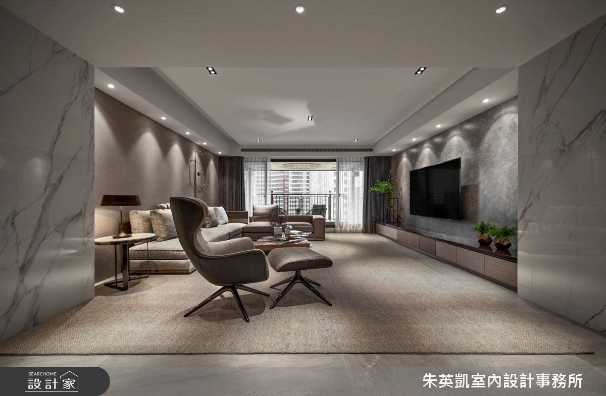 最完美的生活享受！以曼妙光影、靜謐色調，挹注精品現代宅的感性溫度！