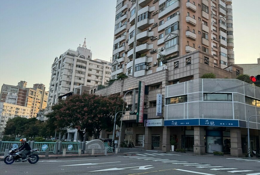 「別家能裝，為何我不能？」陽台加裝外推凸窗，主管機關函文曝關鍵：規...