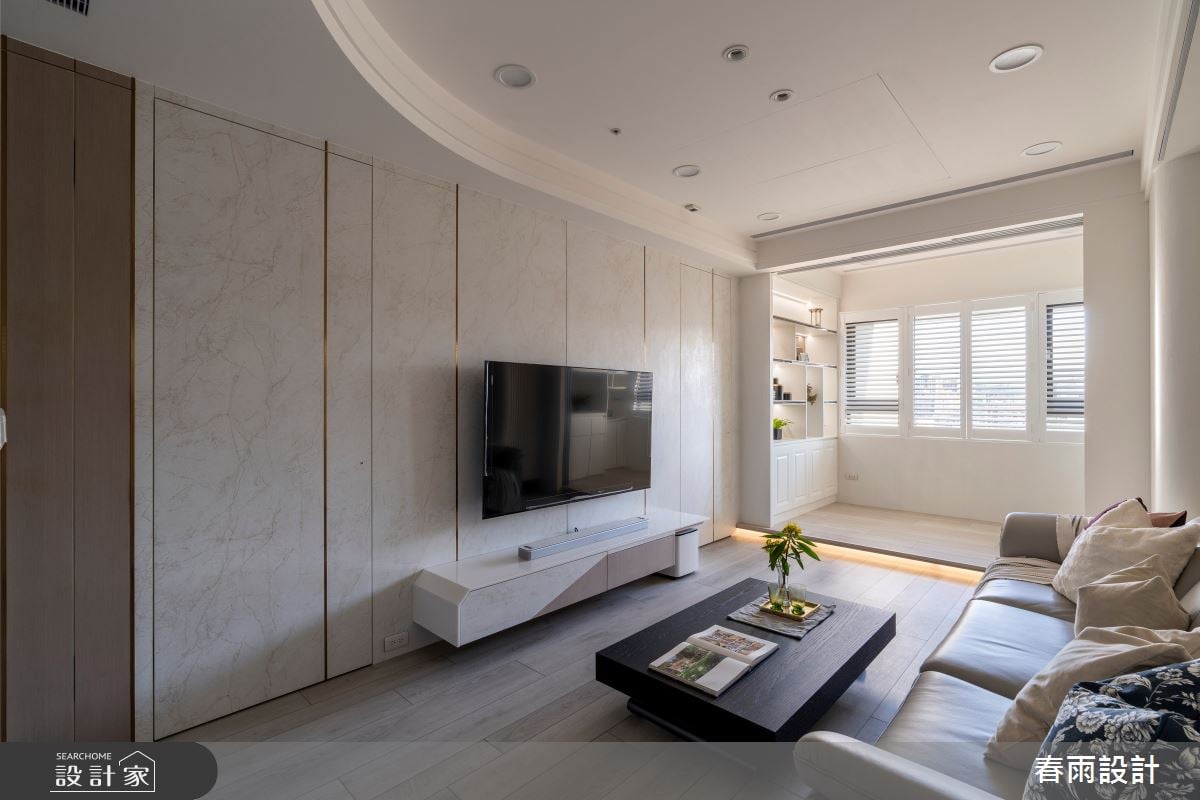 小宅空間感與房間數只能二選一？玻璃拉門創造彈性多功能空間，22.4 坪現...