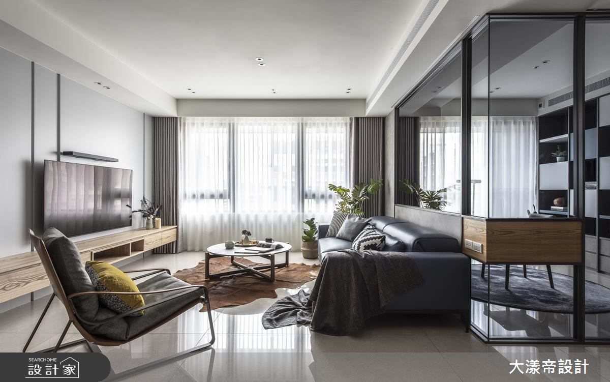 自然光打亮一片淨透亮 烘托現代簡約風私宅設計