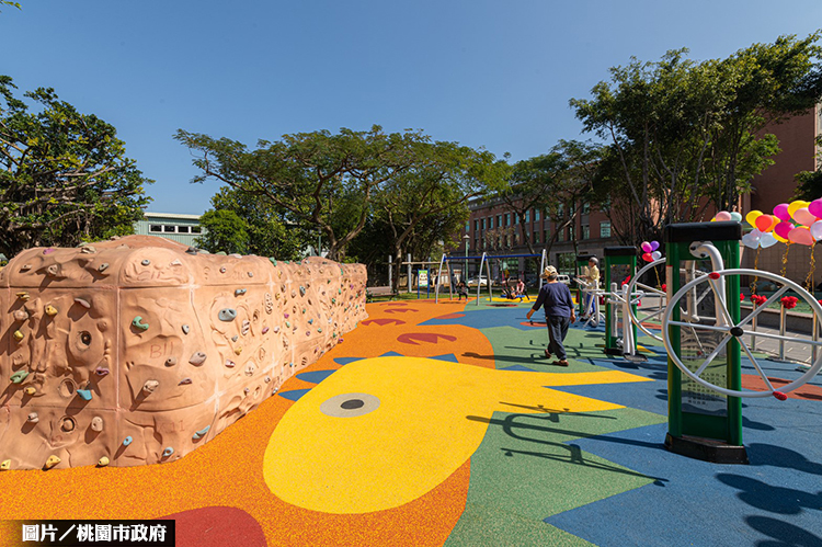恐龍松鼠齊出動 桃園新富及漢口公園大變身