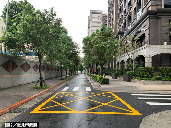 北市汀州路面更新 改善行走環境