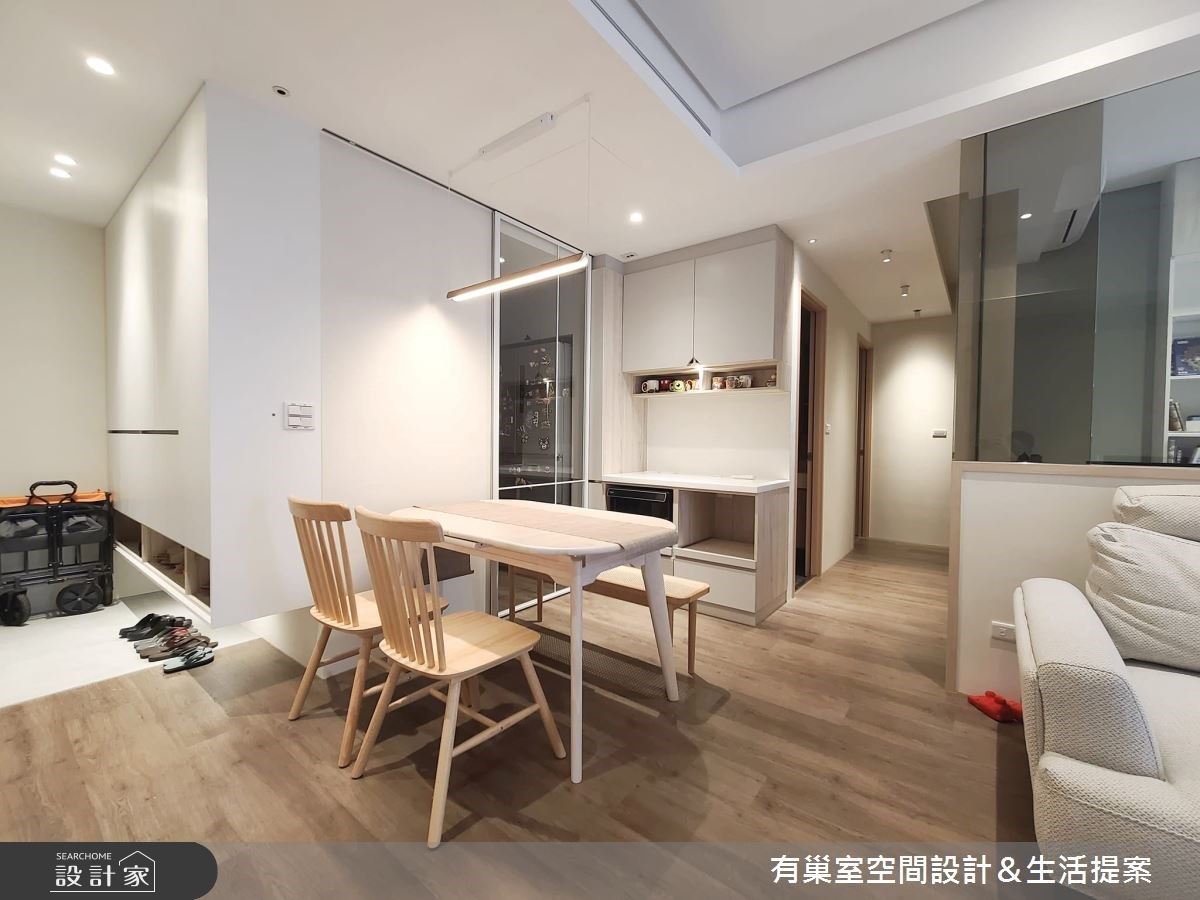 25坪暖心北歐宅，半玻璃隔間多功能書房兼客房，舒適與實用兼具的三口之...