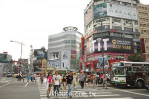 百貨商圈店面 行情翻漲搶搶滾