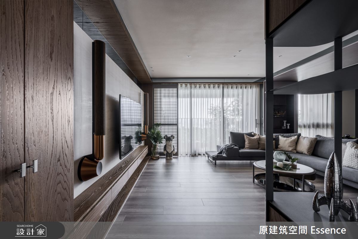 現代風木質調溫暖氛圍！開放式空間把家人聚在一起