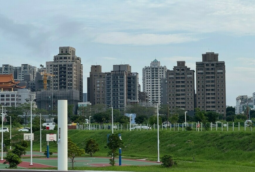 2025房市總結：交易量七年新低，「價量齊跌」成定局，2026展望審慎保守 ...