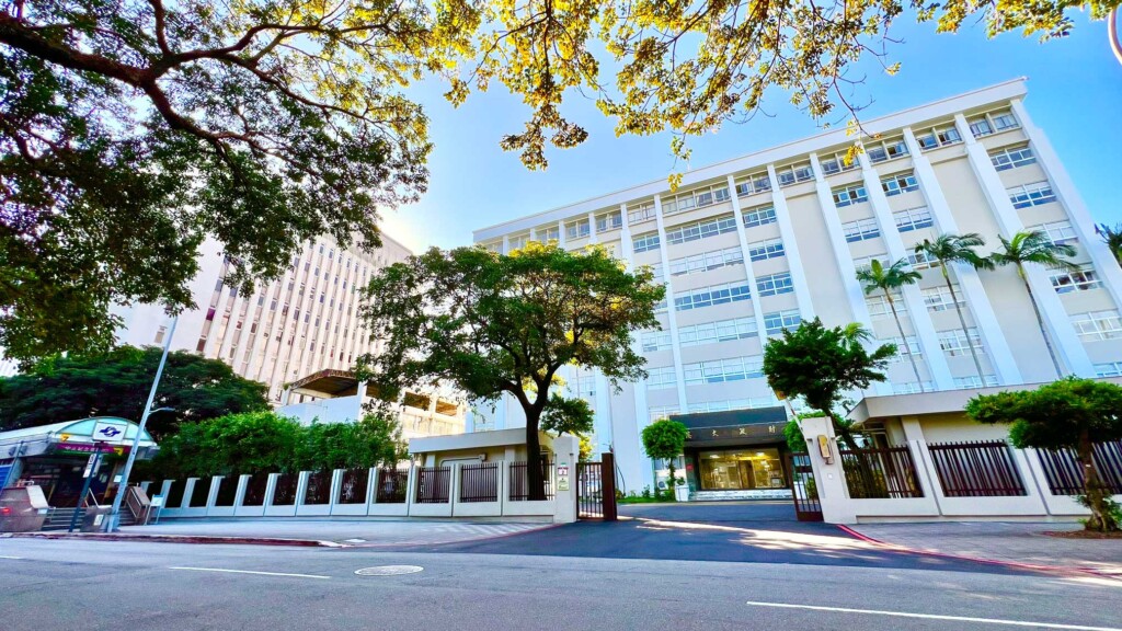 碳費費率尚不確定 黃偉鳴：明年徵收仍是目標