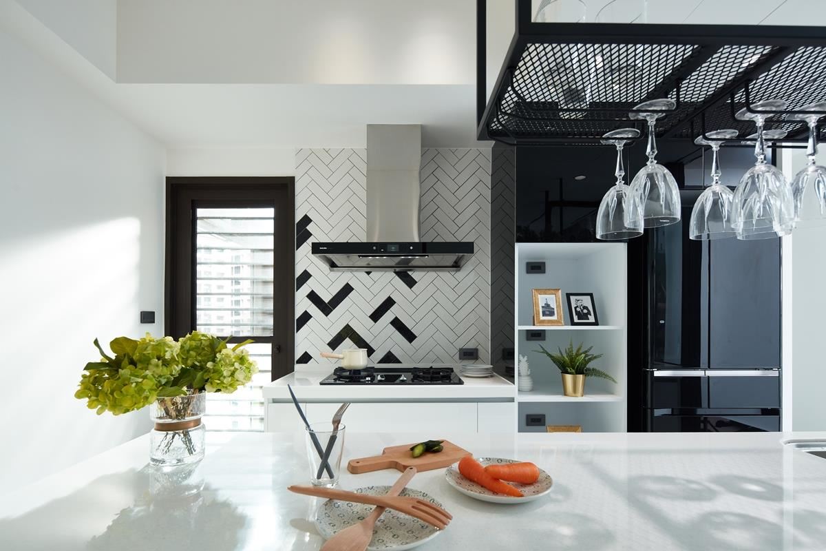 型男主廚設計師的私房推薦！超實用+美型的開放廚房設計提案