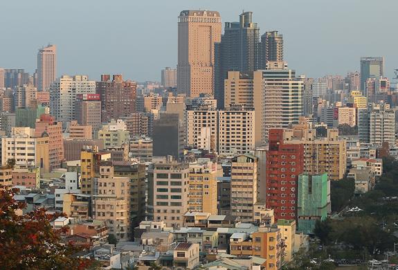 台灣房屋推高雄加盟前2年免月費 擬展30店