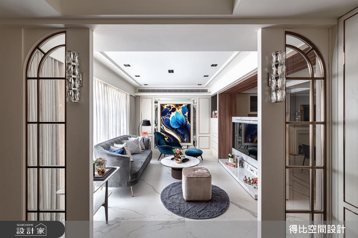 充滿質感與設計感的美式宅邸，從玄關、客餐廳美到臥房，讓三代同堂過上...