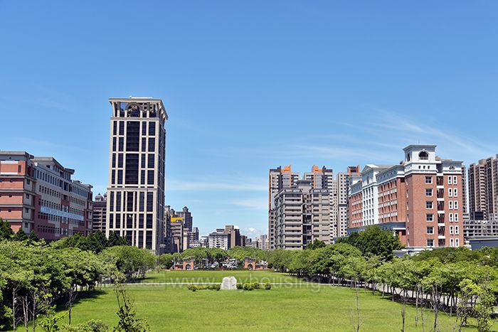 樹林車站、北大特區 樹三鶯房市雙星