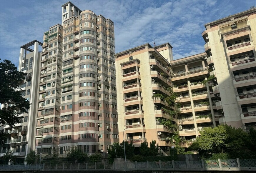 保證貸款8成跳票 購屋族慘遭套牢 七波信用管制下的房市風暴全面解析