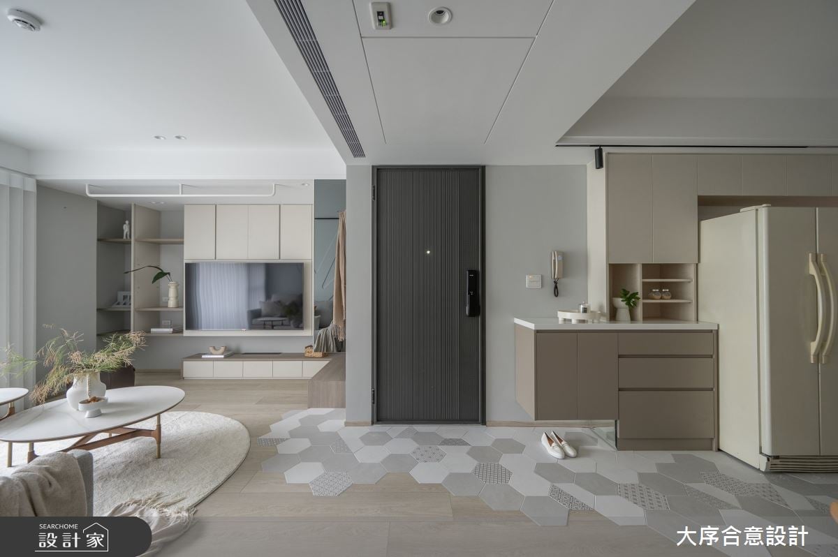 老屋變身文青感北歐風，摺疊門扇串聯書房和採光 住這樣的家超幸福！