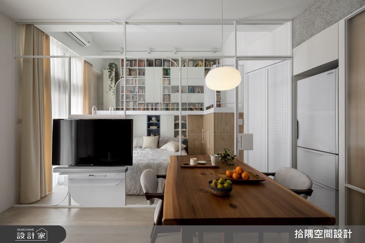 10坪北歐風好開闊！大面書牆與明亮採光讓小夫妻生活更優雅~