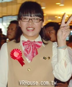 房仲我最「型」 吳蕙君領隊變房仲