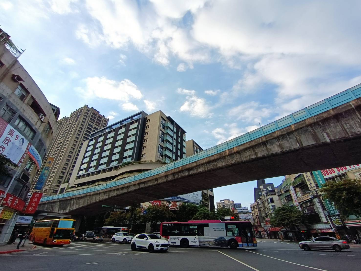 內湖大樓轉手秒賠745萬 房仲曝真相：屋主心態還是很硬