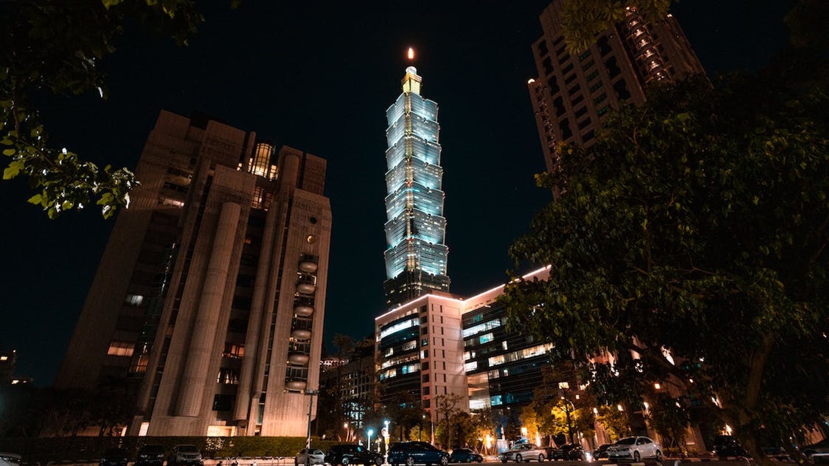 住忠孝東路會感覺尊爵不凡？過來人搖頭：寧願出租等都更