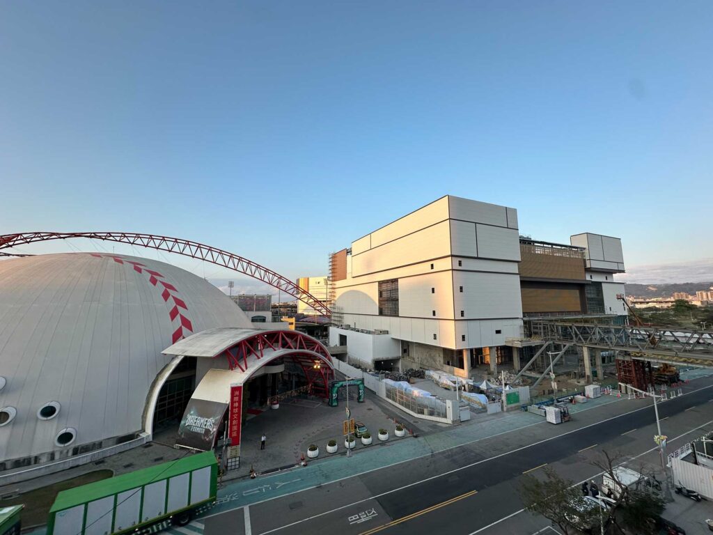 十四期「洲際段」成台中最熱房市戰場　建商撒幣搶地