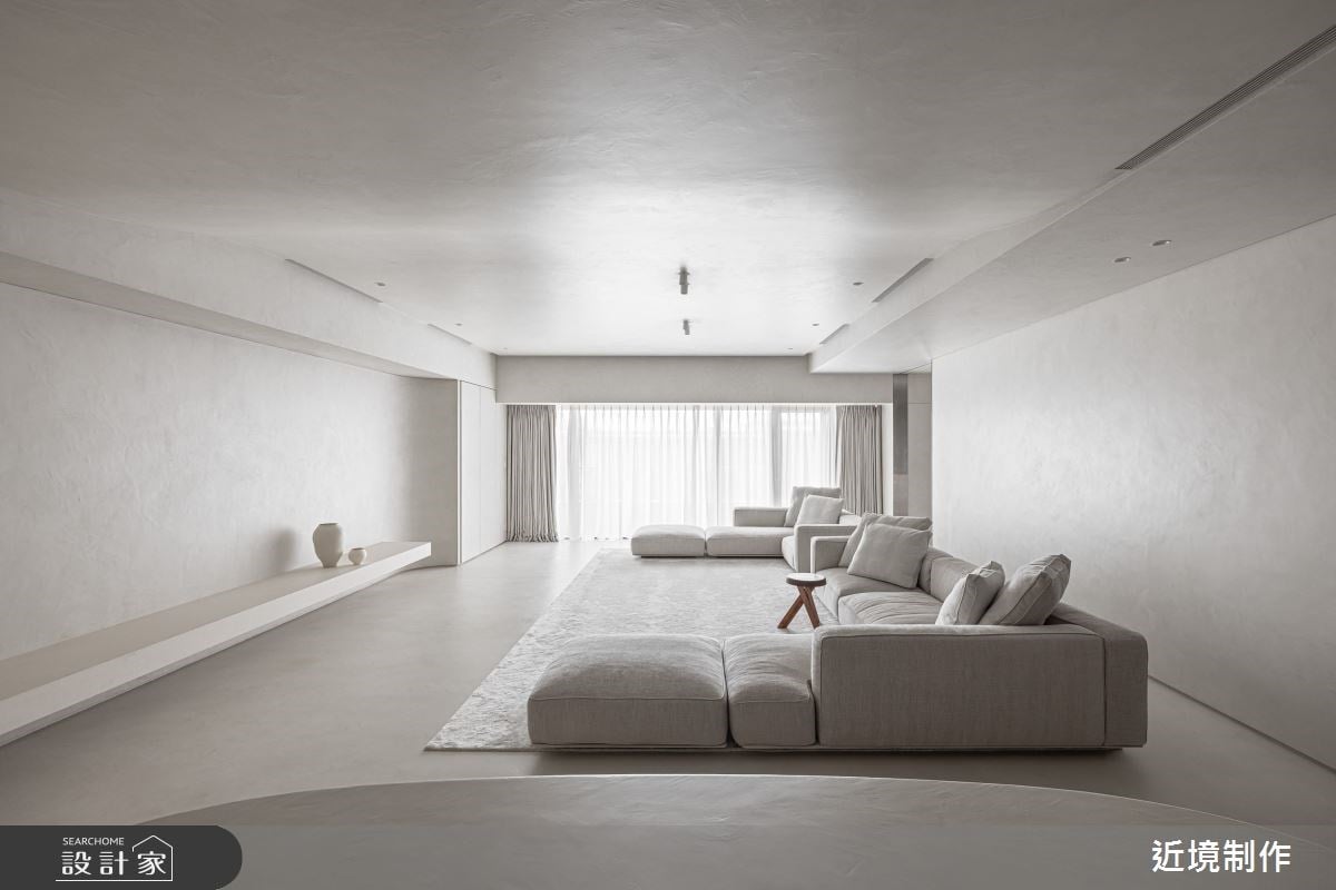 大膽留下一片的空白吧！近百坪大宅一展極簡美學，帶你拉近與內心的距離