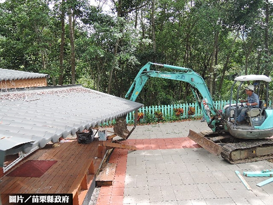 假農舍被拆　『假日農夫』齊聲抗議