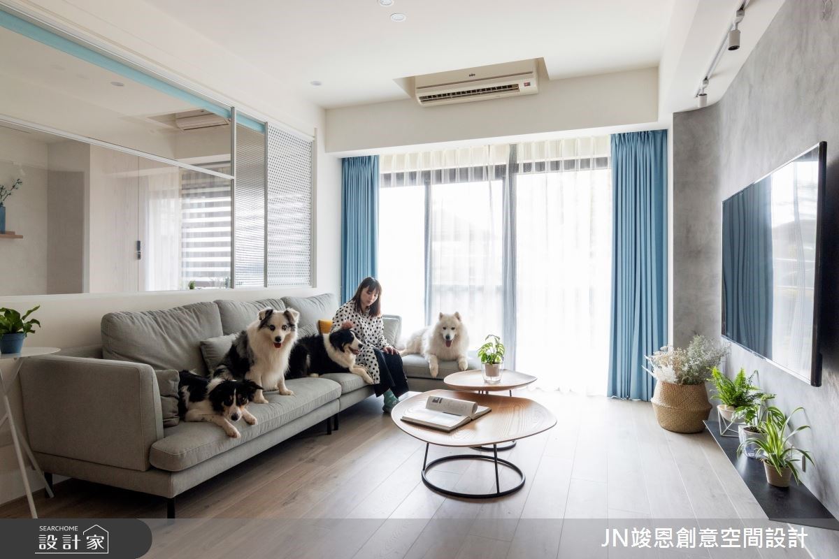 直擊2人4狗的寵物共生宅！讓25坪老屋重拾好採光、空間感的北歐風居家
