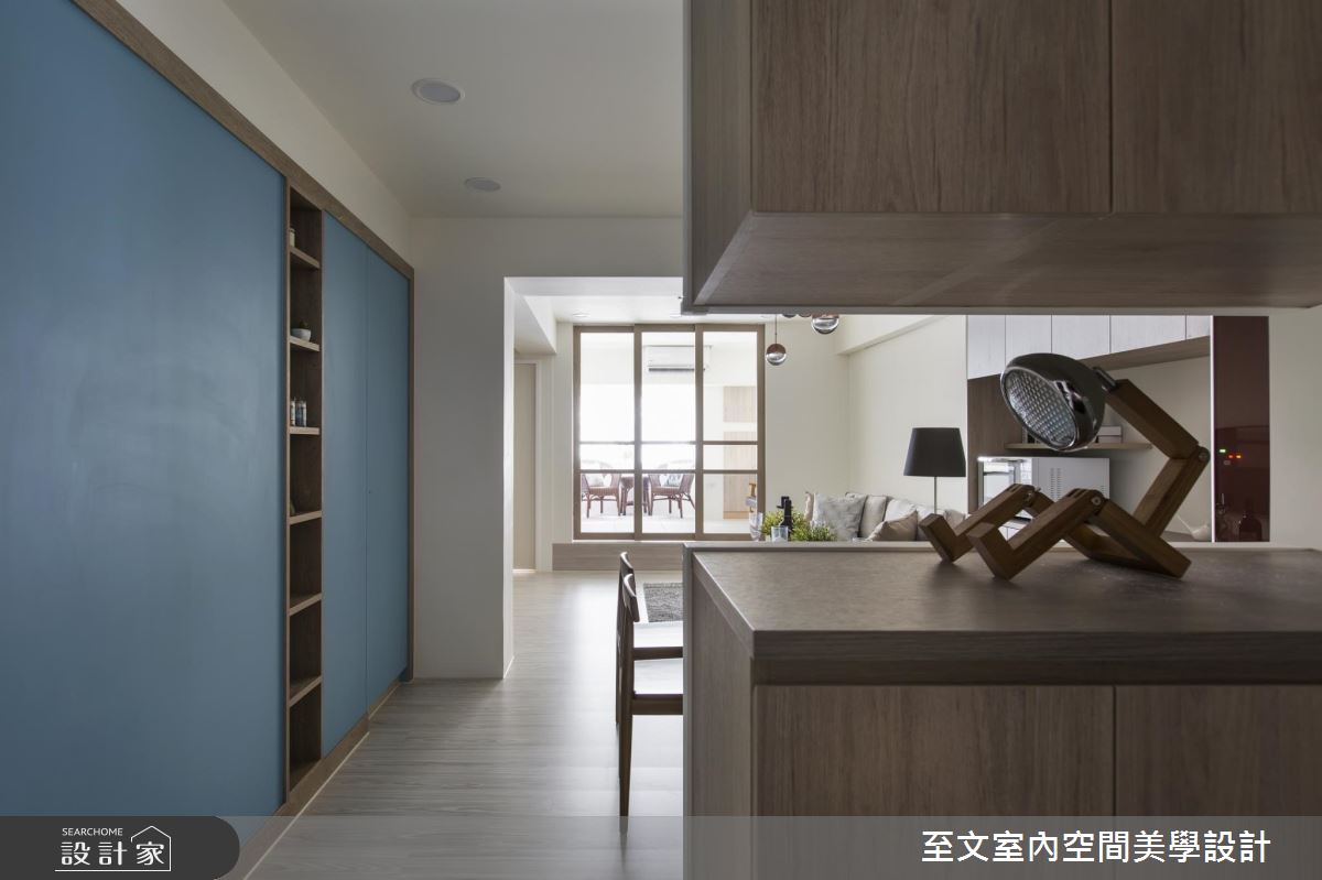 25 坪竟然能住下一家 6 口！三代老屋的絕妙日光蛻變！