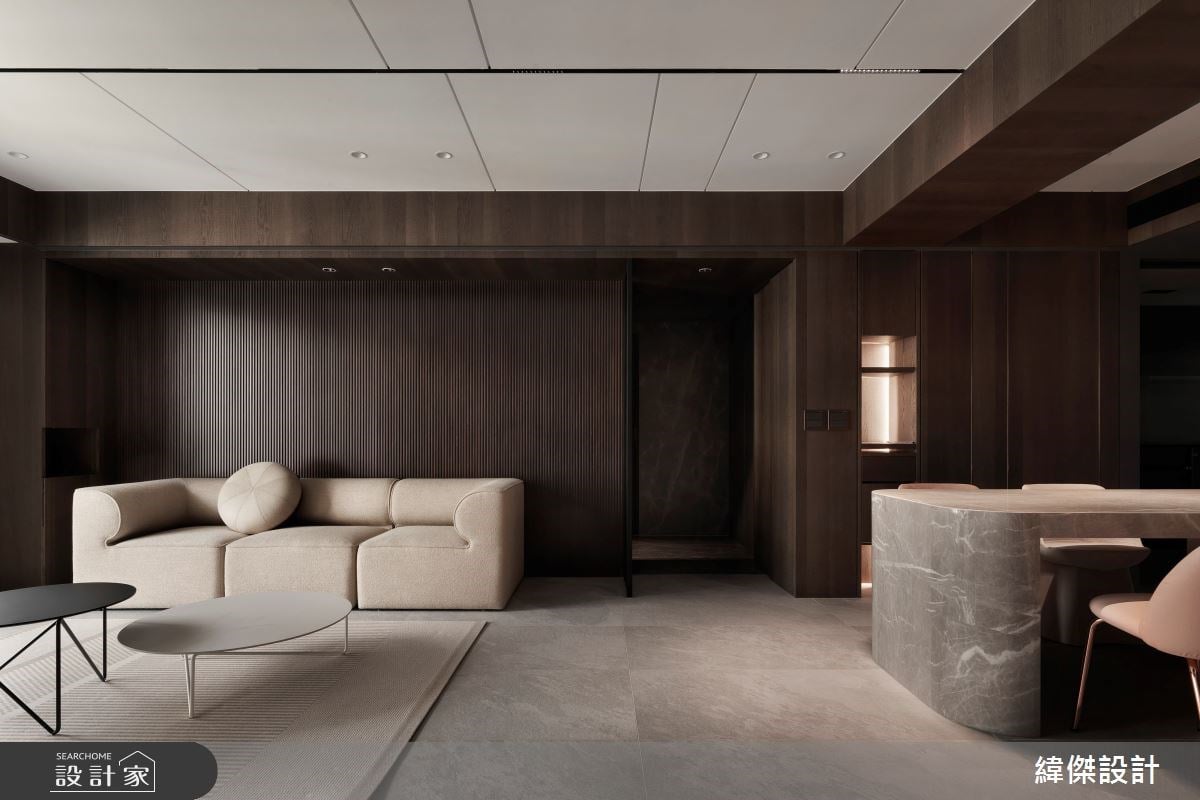 如何讓49年老屋重啟大器感？大理石的低彩度色調，與時尚的北歐家具單品