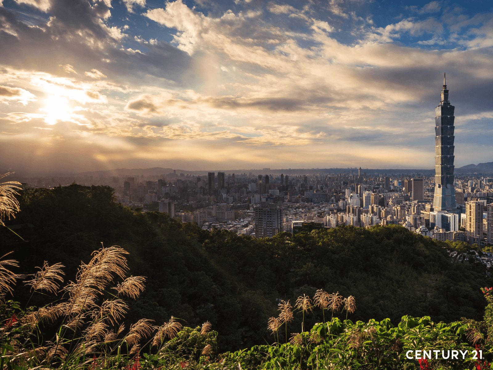 川普的政策或許將進一步加劇兩岸緊張局勢，使台灣成為地緣政治的焦點。（圖片來源_21世紀不動產）