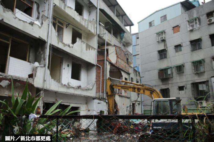 新莊、鶯歌危老案 同日進行拆除