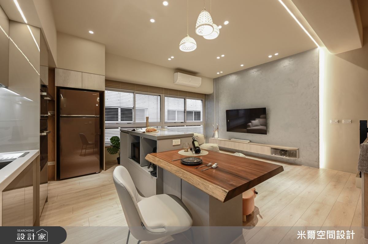 清甜奶茶色走入透天別墅！開放式格局+通透建材，盡享日光照耀的美好時刻