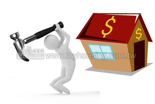 悔不當初　林口違建鐵皮遭拆　